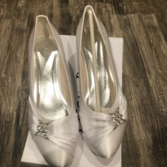 Heels - Picture 2 of 5